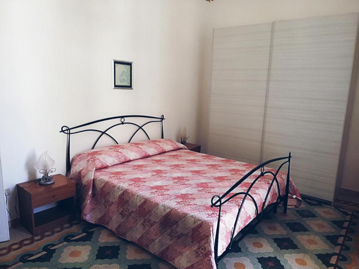 Apartament Dimora De Rossi Bari Zewnętrze zdjęcie
