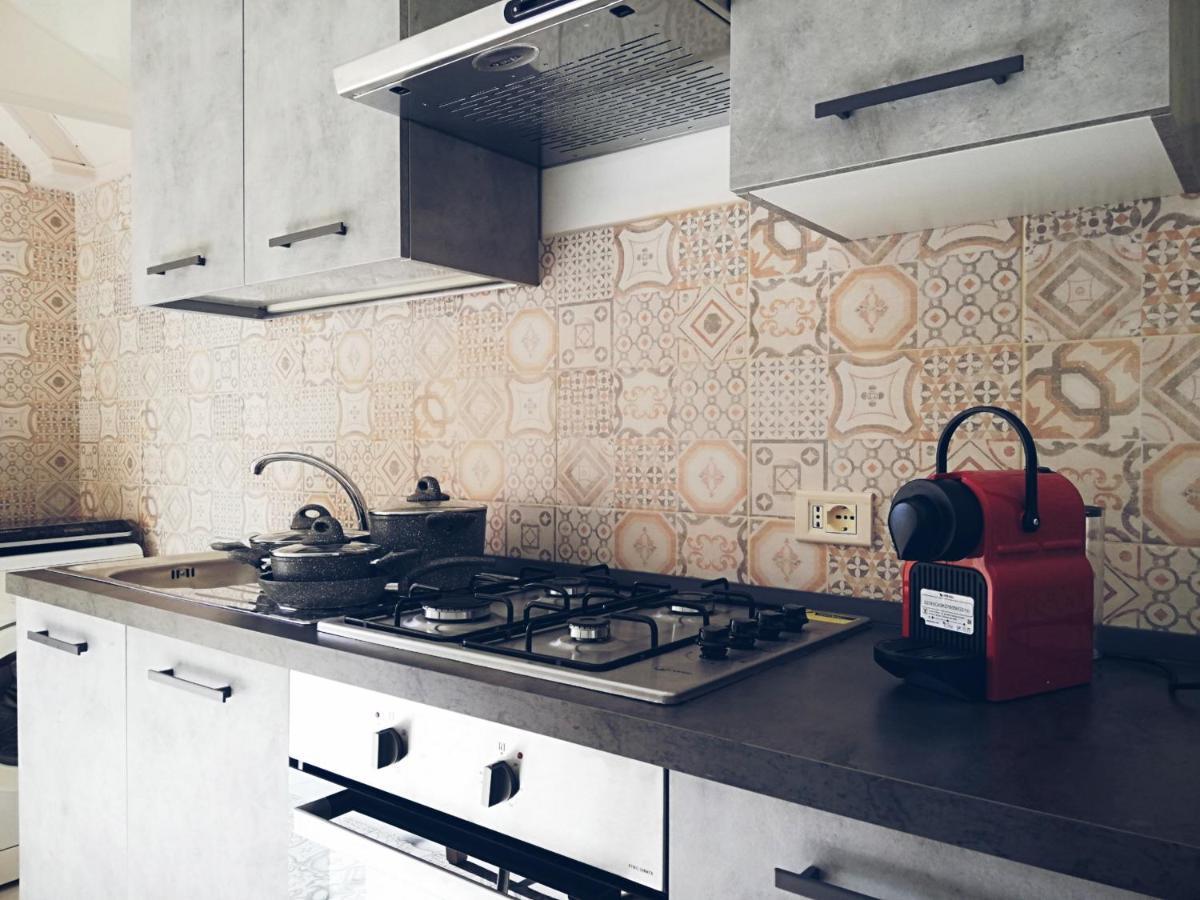 Apartament Dimora De Rossi Bari Zewnętrze zdjęcie
