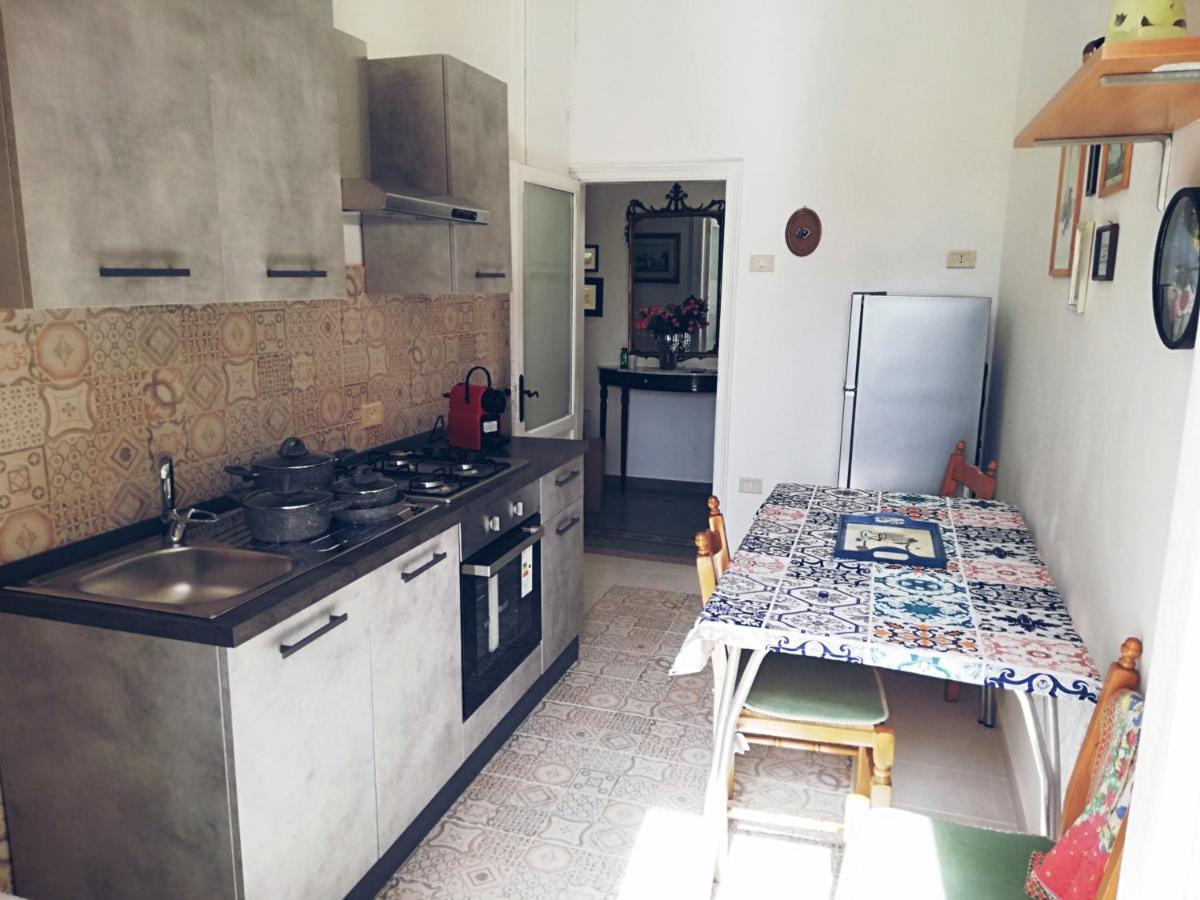 Apartament Dimora De Rossi Bari Zewnętrze zdjęcie